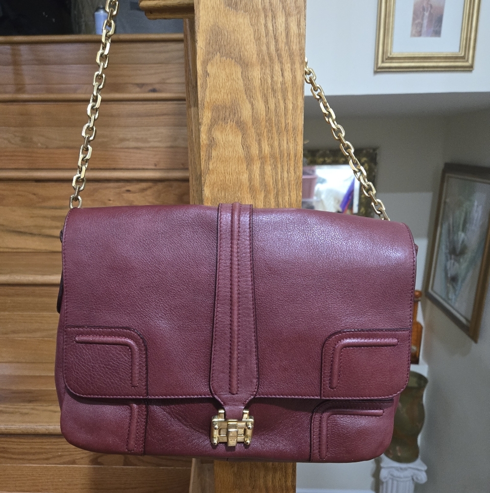 MCM Elegant Burgundy Leather Shoulder Bag